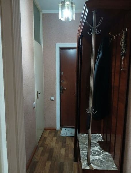 Сдается 2 комн. квартира с самой необходимой мебелью и техни