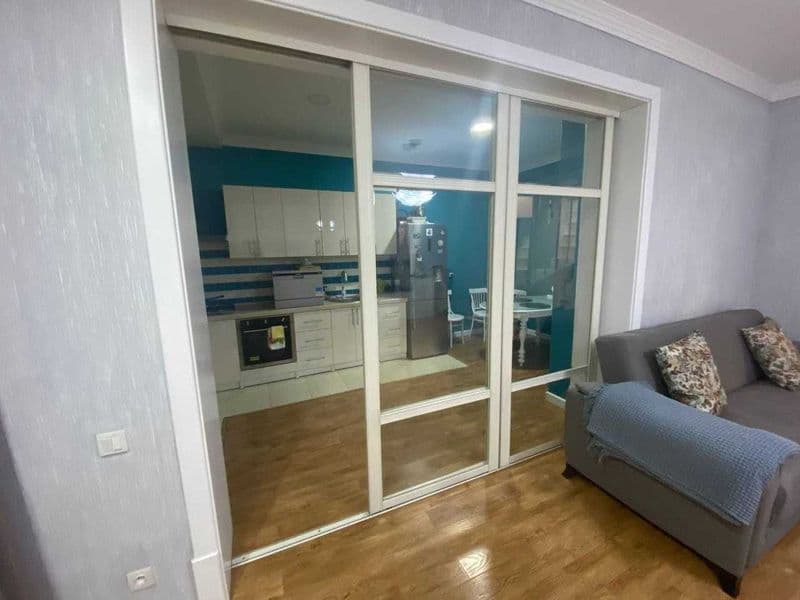 Сдается двухуровневая квартира на Ц-5<br />
Ориентир - Магаз