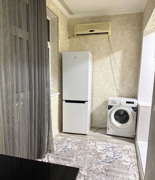 Аренда Феруза 1<br />
3хона <br />
3-етаж<br />
4-етажка<br 