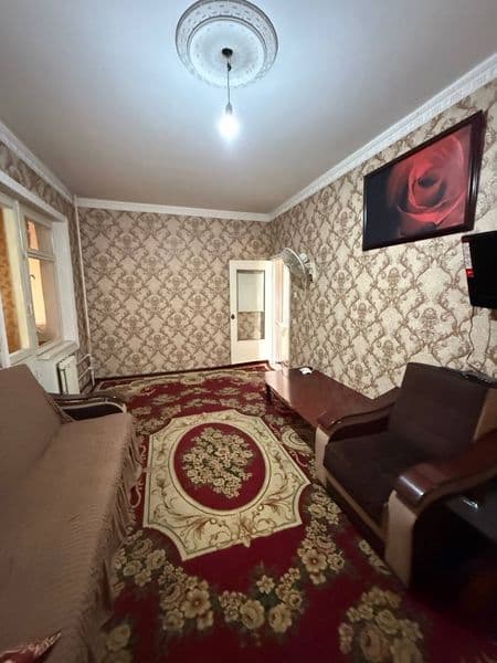 Qoraqamish 1/4 11 dom <br />
3 etaj<br />
1 xona 2 qlingan <