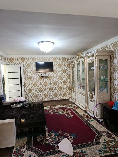 Сдаётся 2/1/2 спутник -4, квартира чистая, балкон 2*6,с мебе