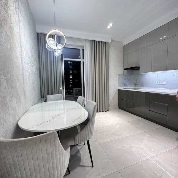 [2MУ: 010]<br />
<br />
2 комнаты • 65 м² • 5/9 этаж<br />
< — фото 3