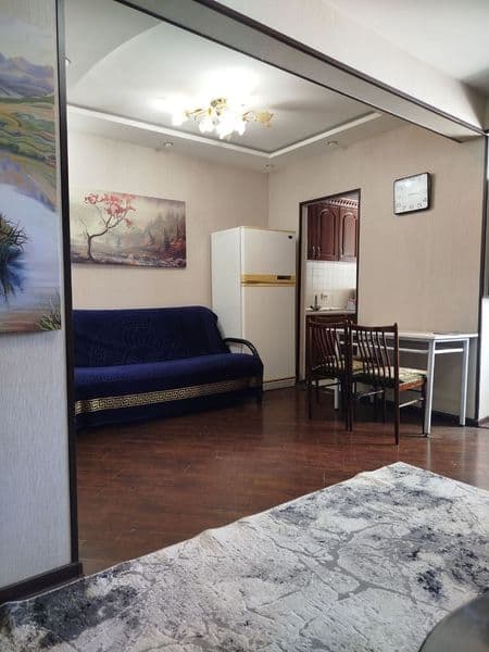 Чиланзар метро Новза 2комнатная 5этаж 12этажного дома моноли