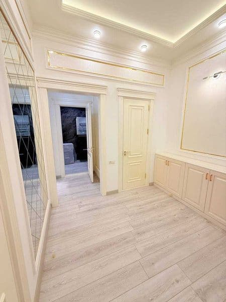 Аренда новостройка<br />
<br />
Район - Шайхонтохур <br />
О