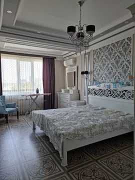 Tavsif<br />
• Район: Мирабадский<br />
• Адрес: Ойбек<br />