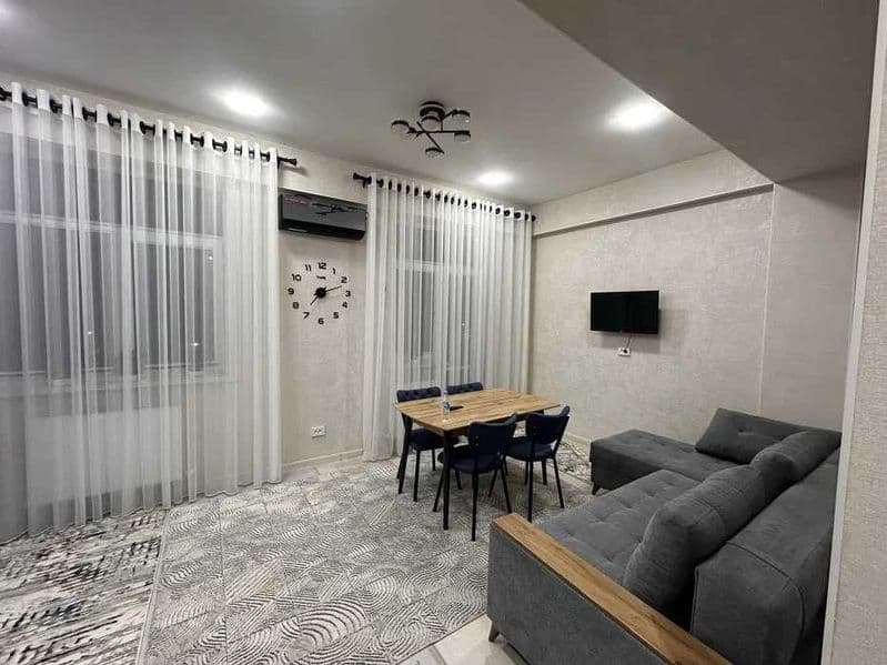 Аренда шикарная 2-комнатная квартира <br />
<br />
Район: Чи