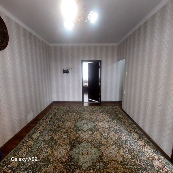 4-этаж 2 хона . <br />
350 $ . 4- этажка . Зеркала. <br />
Х