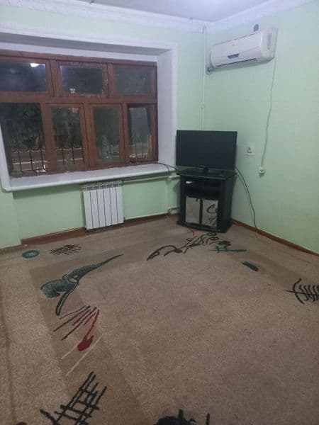 Сдается 1/2/5 квартира, возле ресторана Парвоз<br />
Без бал