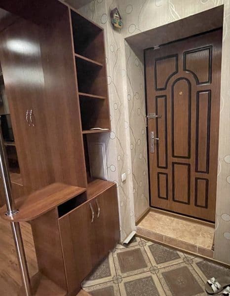 Сдаётся уютная 2-комнатная квартира, переделанная в 3-комнат — фото 3