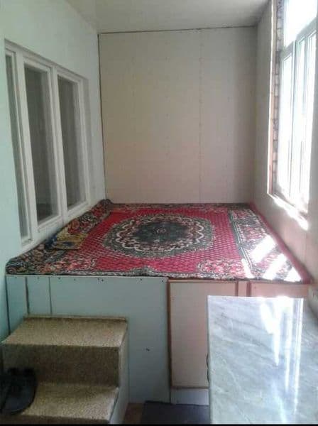 5-этажлик 3-этаж 2-хоналик уй ижарага берилади. Манзил М. Ул