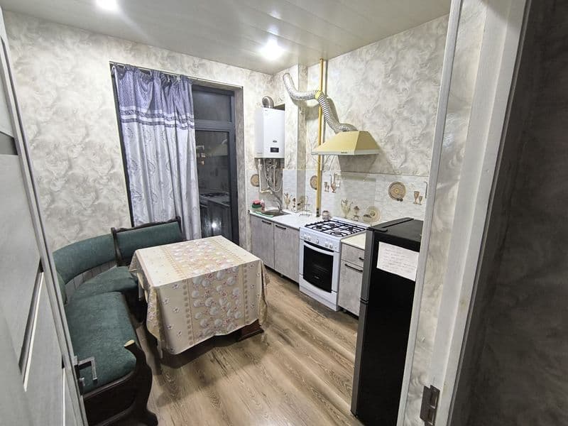 Аренда 2х комнатная квартира полу пустая Новостройка на прот