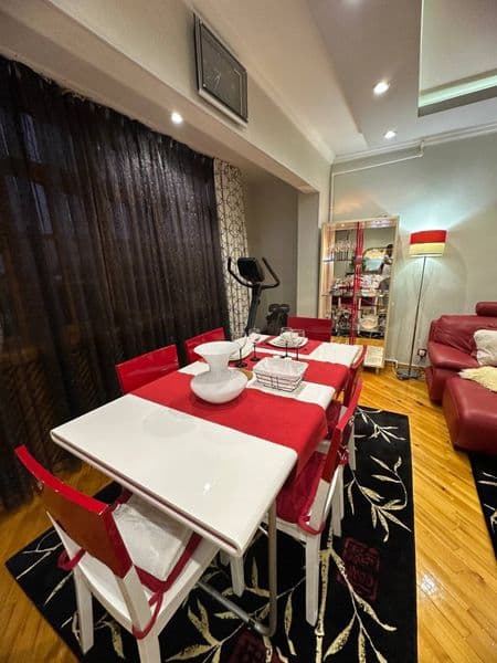 Район - Яккасарайский<br />
Ориентир - Жемчуг<br />
Комнат -