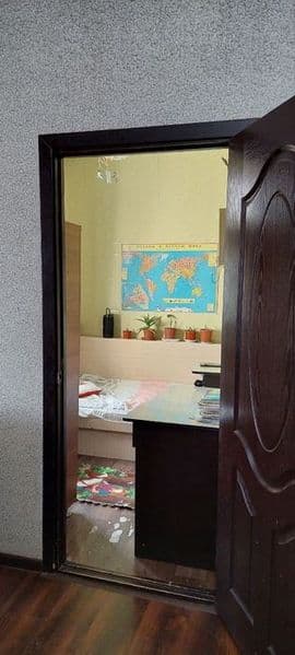 Кизлар учун чилонзор метросига якин болган квартира!<br />
У