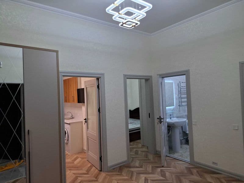 Сдаётся 2х квартира 60м2 на 10 этаже в десяти этажном доме в