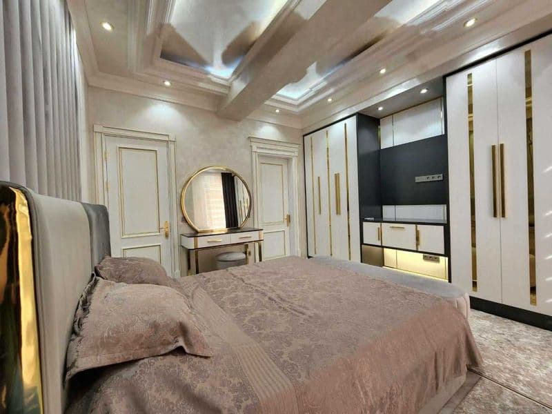 2 комнатную квартиру на 10 этаже,<br />
В квартире есть все  — фото 2