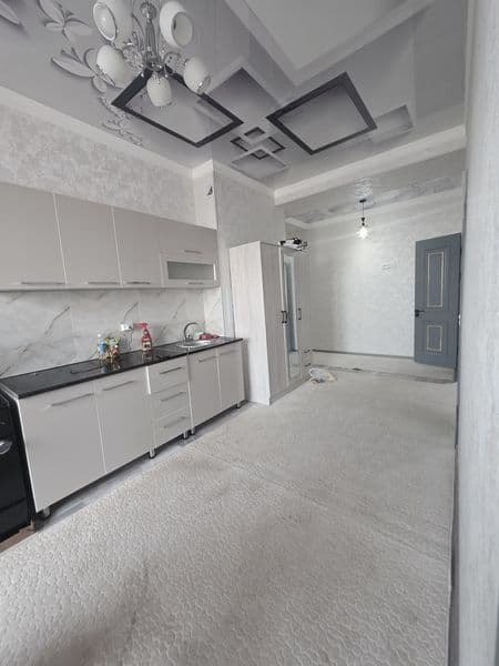 Yunusobot 16...2....500$ <br />
Oilaga 4 ta aytiwni bolaga <