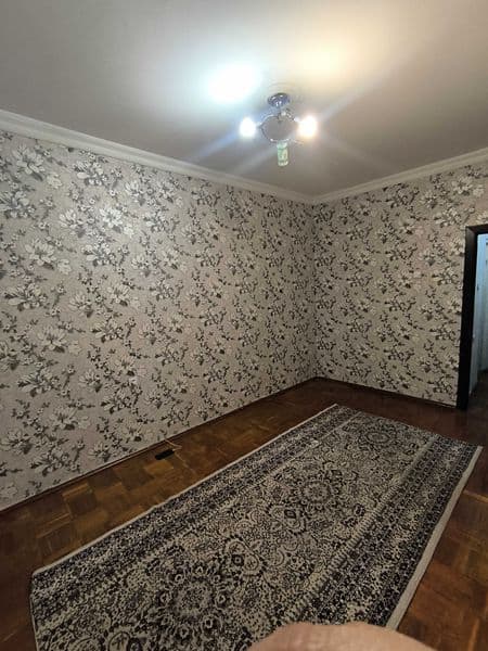 Сдаю квартиру на Дархане 2 -х комнатную квартиру на 3- этаже