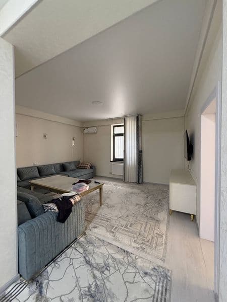 Шерик керак<br />
Яхши ичмидиган чекмидиган огил бола<br />
