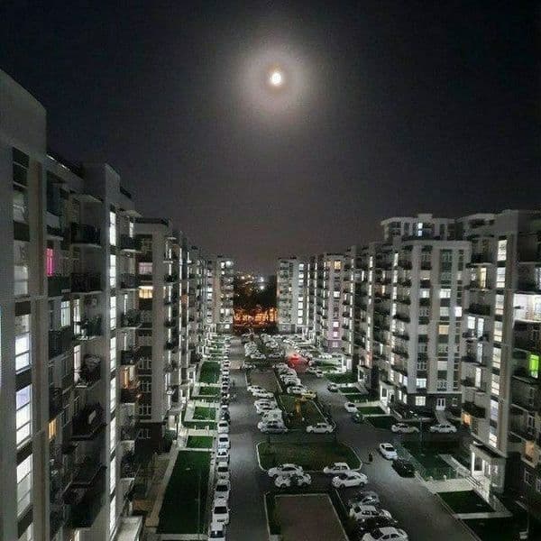 Мирзо Улугбек тумани, Корасув-6 да Академияни якинида ижараг