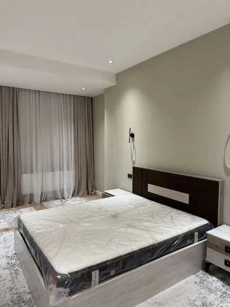 Район: Мирабадский<br />
Адрес: Чехова<br />
<br />
• Комнат — фото 3