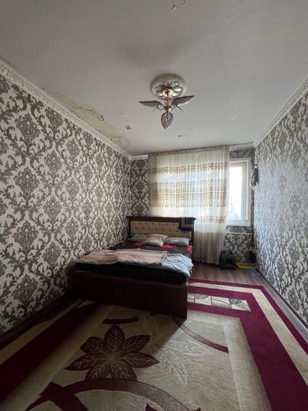 Аренда Чилонзор 16 Метро<br />
<br />
2/3хона<br />
2-етаж<b