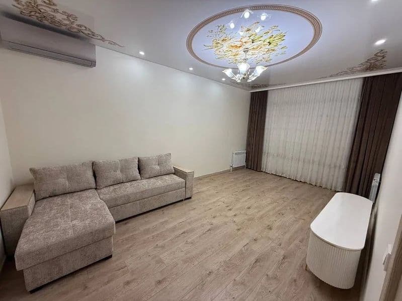 Сдаётся хорошая квартира с Авторский ремонтом <br />
<br />
