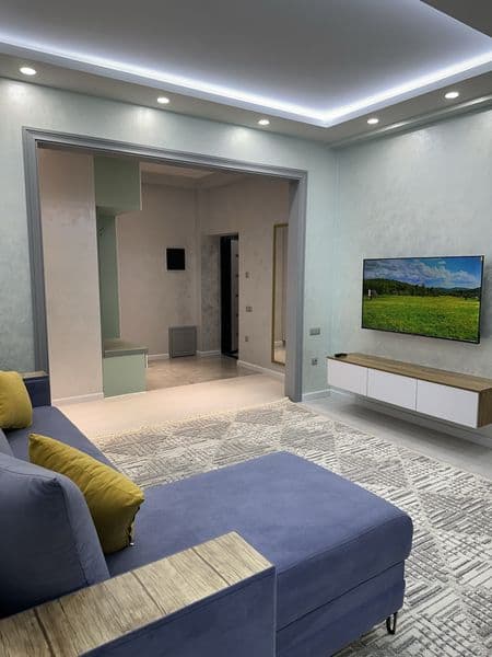 Двухкомнатная <br />
Кв 70 с балконом <br />
Евроремонт <br  — фото 2