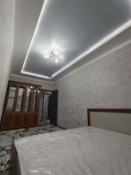 Юнусабад -4 СДАЁТСЯ отличная 2х комнатная квартира с обстано — фото 3