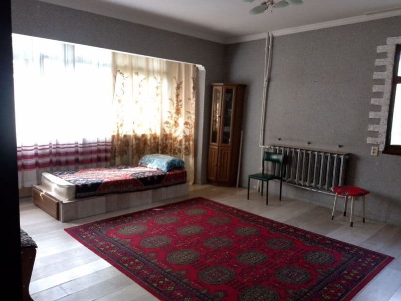 Yunusobod 6-kvartlda <br />
Kanechkani oldida Sharoitlar ras