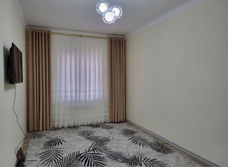 Мирзо-Улугбек<br />
Янги Узбекистан<br />
3/5/5<br />
76 кв2