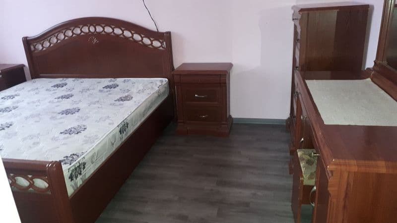 Аренда метро беруний 2.хонали оилага берилади расмдаги уй ха