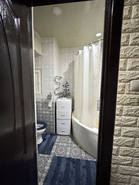 2х ком квартира перед в трех ком <br />
Первый этаж с больши — фото 3