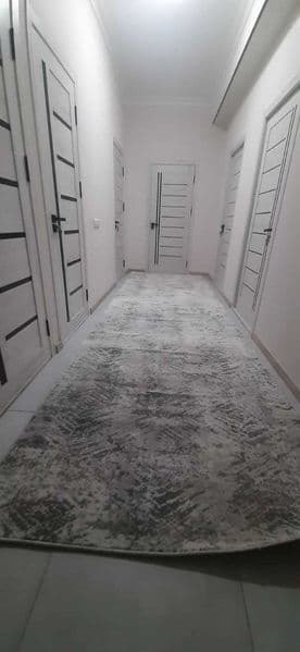 В новостройке сдаётся квартира в аренду.<br />
Общая площадь — фото 2