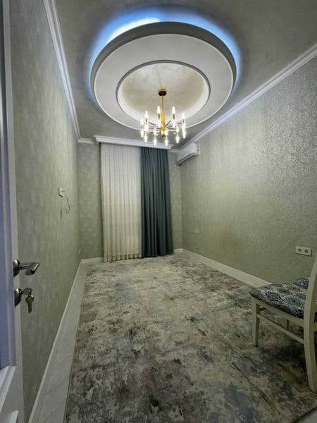 Район: Шайхантахур<br />
Адрес: Чорсу<br />
<br />
• Комнат: — фото 4