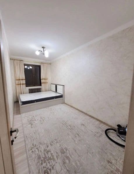 Shahriston metro yaqinida <br />
Qizlarga sheriklikka kvarti