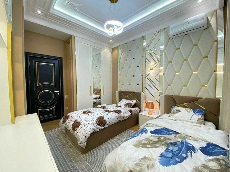 Элитный апартамент:<br />
Район: <br />
Кол-во ком: 4/1/8<br