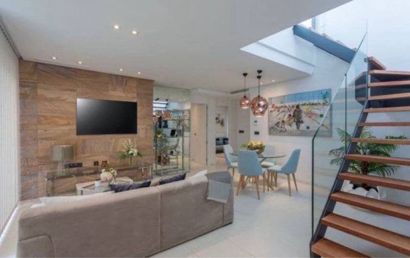 Мирабадский район<br />
Гостиница Россия<br />
ЖК Мирабад Ав