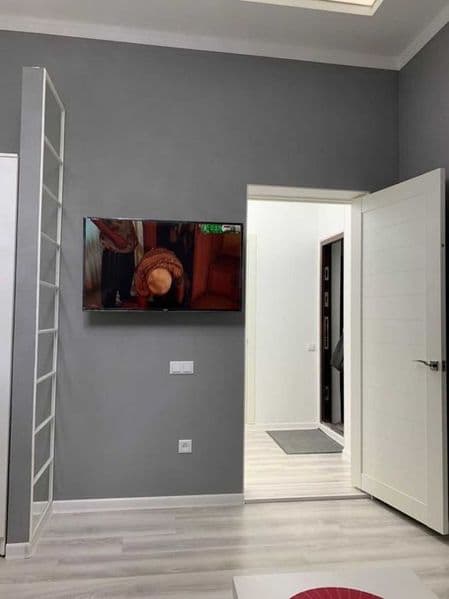 Срочно. Сдаётся квартира 1-4-4 Садык Азимова<br />
<br />
Ор — фото 2