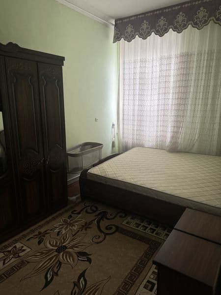 Метро Ойбек нукус 16 <br />
3 комната <br />
4 етажка дом 3 