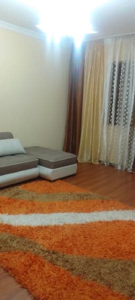 На Гранд-мир отеле, недалеко  от метро Ойбек  сдается 2 х ко