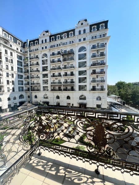 Сдаётся квартира на длительный срок в Жк Казахстан <br />
Ме