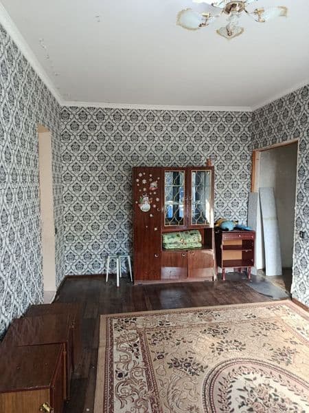 yakkasaroy qushbegida 1 xonali kvartira arendaga beriladi ki