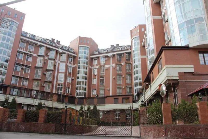 Сдается квартира в новостройке от Голден Хаус на Садык Азимо