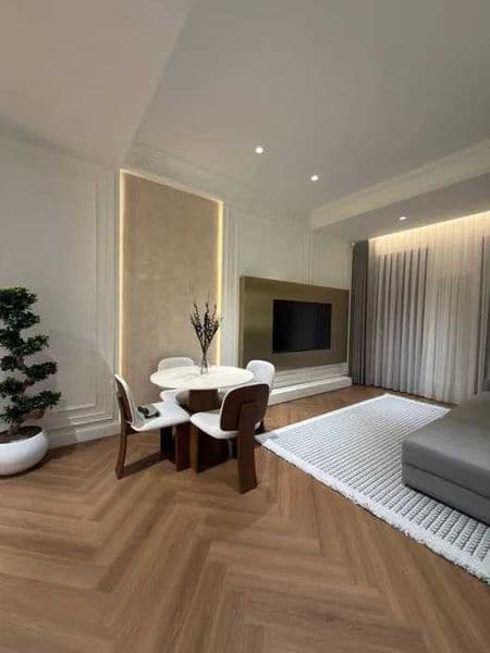 Район: Яшнабадский<br />
Ориентир: Ц-1<br />
<br />
Комнат: 