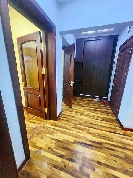 Яккасарайский район — Kosmonavtlar Metro Station<br />
Сдаёт