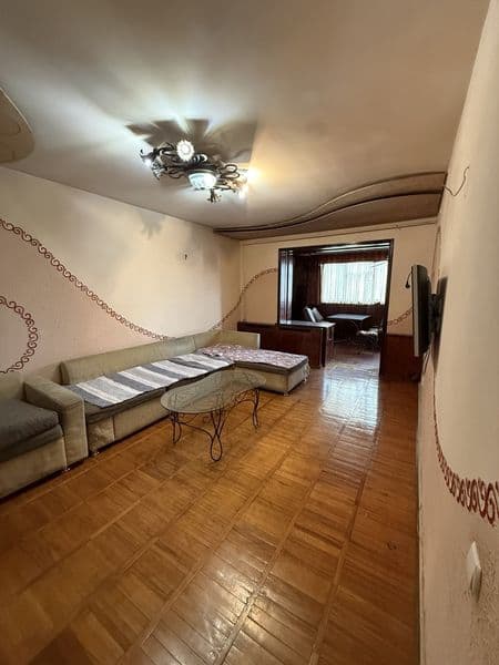 Сдаётся квартира. 3х комнатная на 4 этаже 4х этажного кирпич