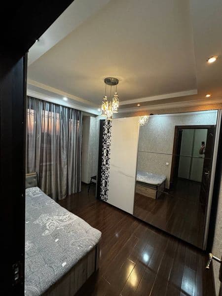 Квартира находится в центре города рядом с Джуманджи рестора — фото 3