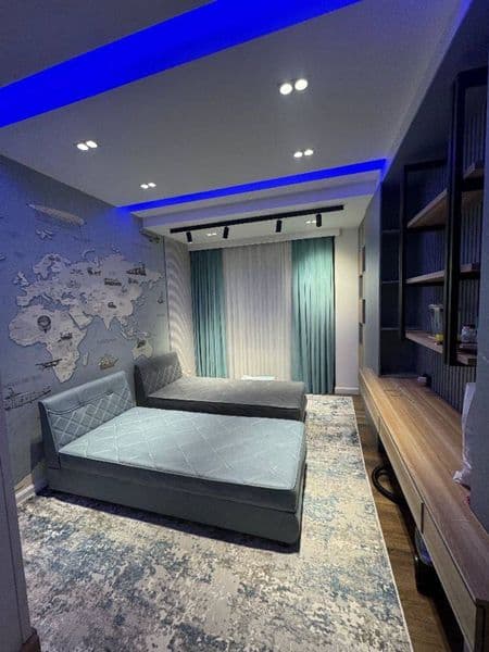 • Район: # Яккасарайский <br />
 • Ориентир:Братский могила<