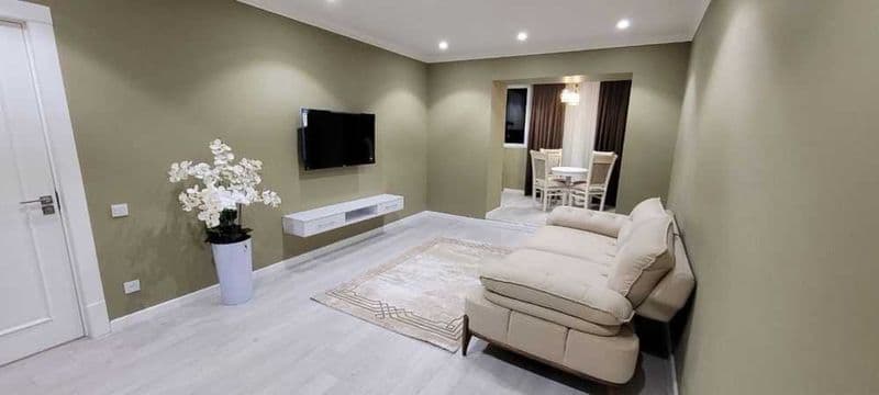 Район: Яшнабадский<br />
Адрес: Ташсельмаш<br />
<br />
Комн