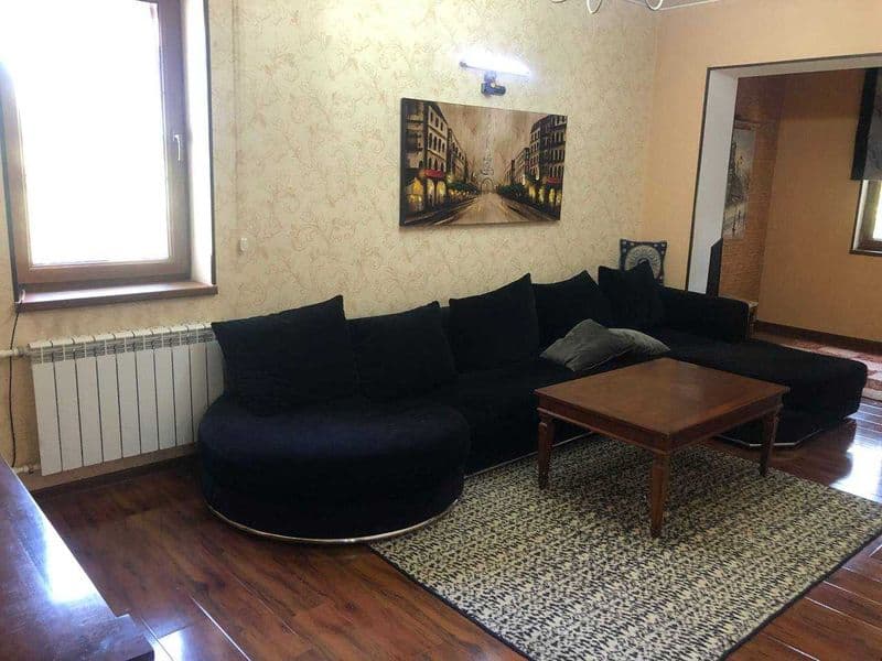 2х комнатная переделанно в 3х 3 этаж Чиланзар-5кв <br />
Оре